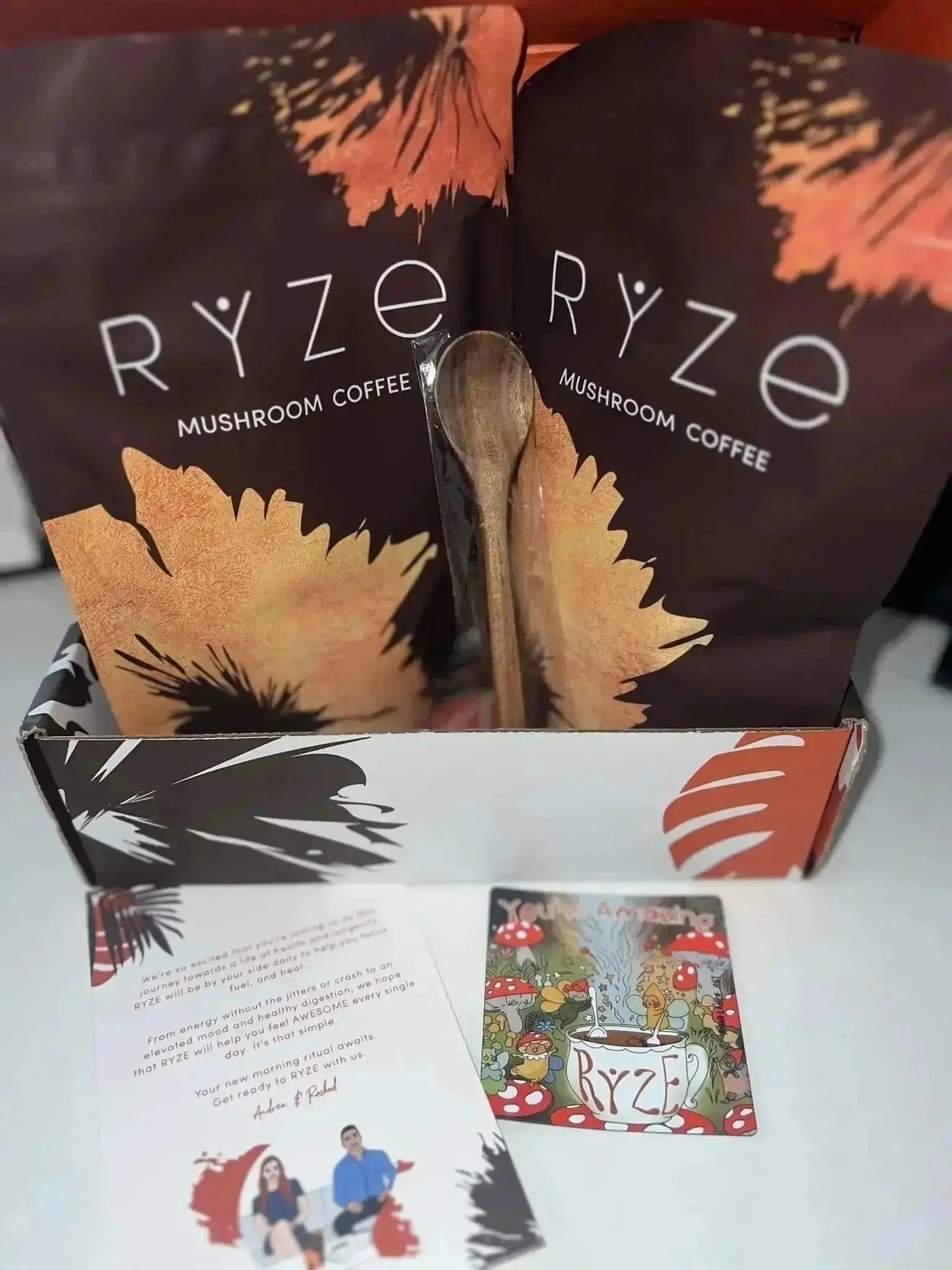 RYZE SUPERFOODS Mushroom Medium Roast Coffee Starter Kit, USDA Organic Instant Coffee with 6 Adaptogenic Mushrooms and for Energy, Focus, Digestion, Immunity with Lions Mane & Turkey Tail 30 Serving