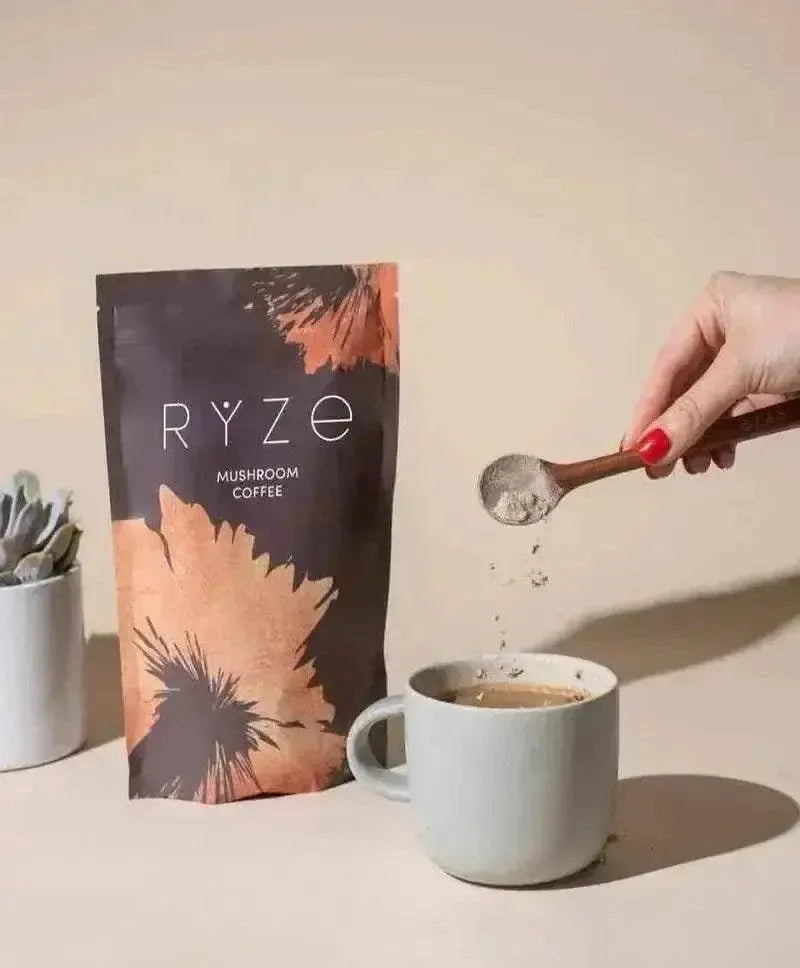 RYZE SUPERFOODS Mushroom Medium Roast Coffee Starter Kit, USDA Organic Instant Coffee with 6 Adaptogenic Mushrooms and for Energy, Focus, Digestion, Immunity with Lions Mane & Turkey Tail 30 Serving